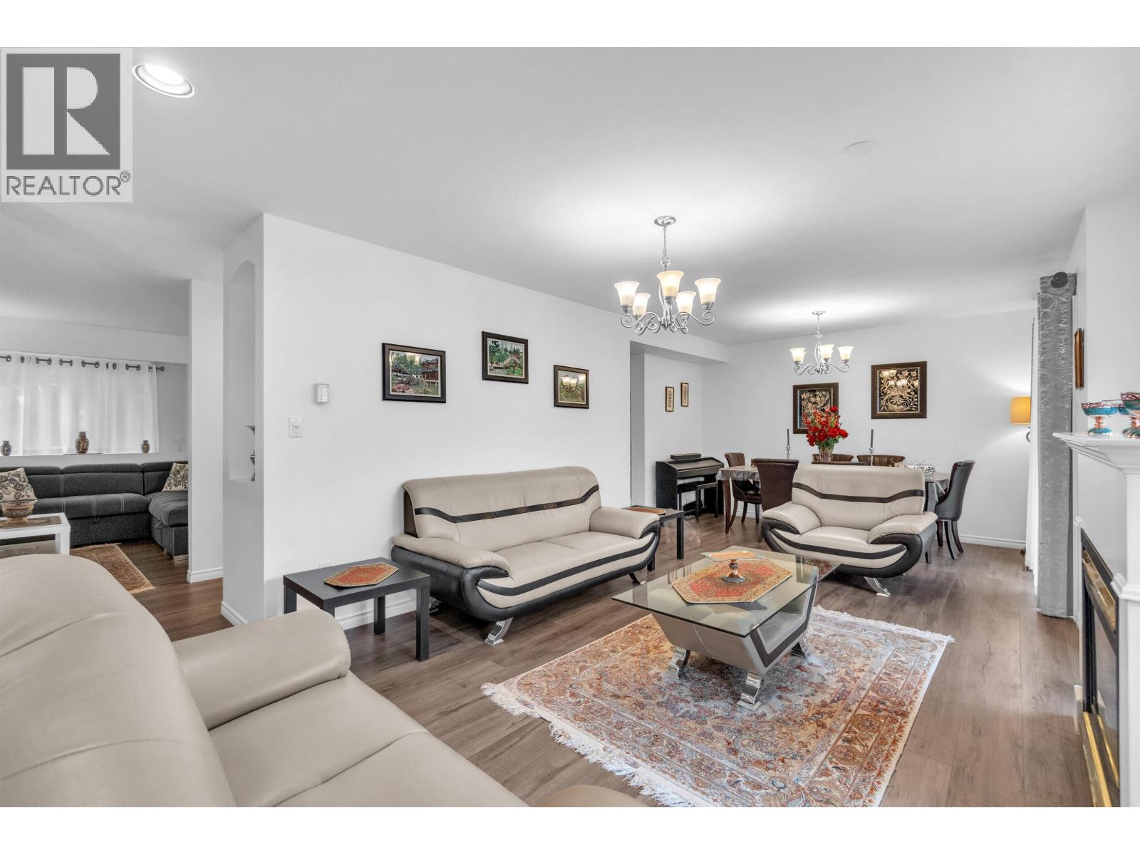2382 PARKWAY Unit 5