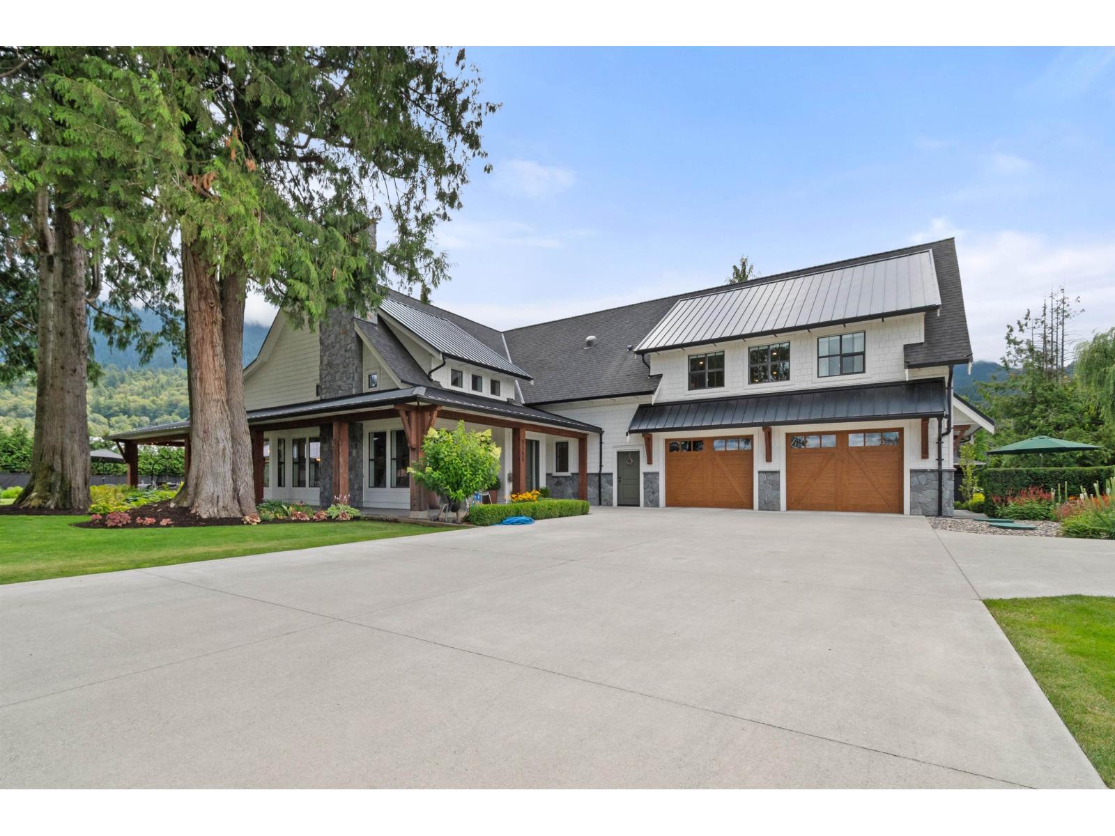 9586 MCMILLAN