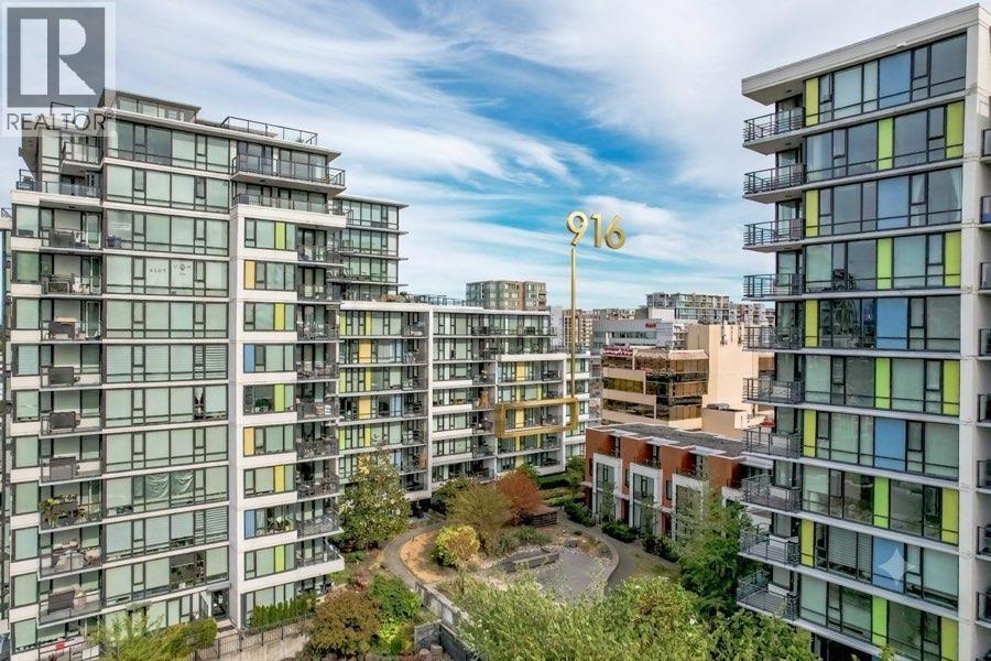 7988 ACKROYD Unit 916