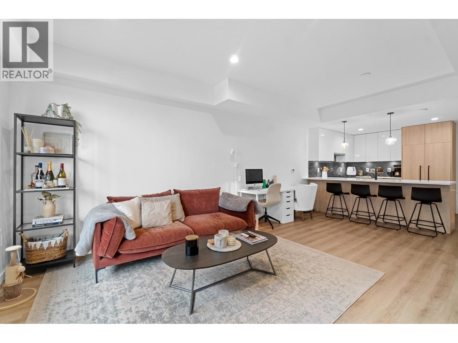 237 RIDGEWAY Unit 5