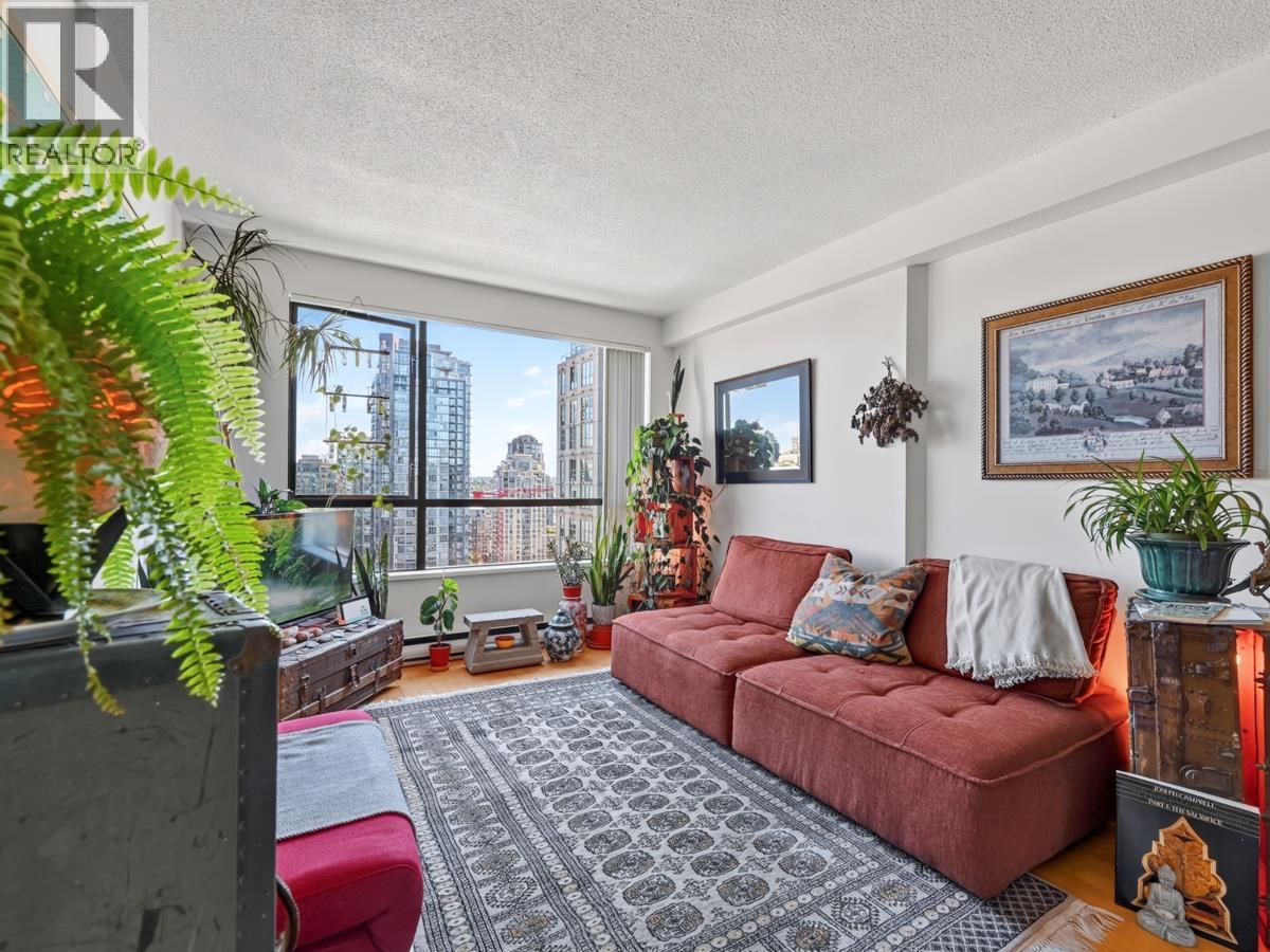1189 HOWE Unit 2004