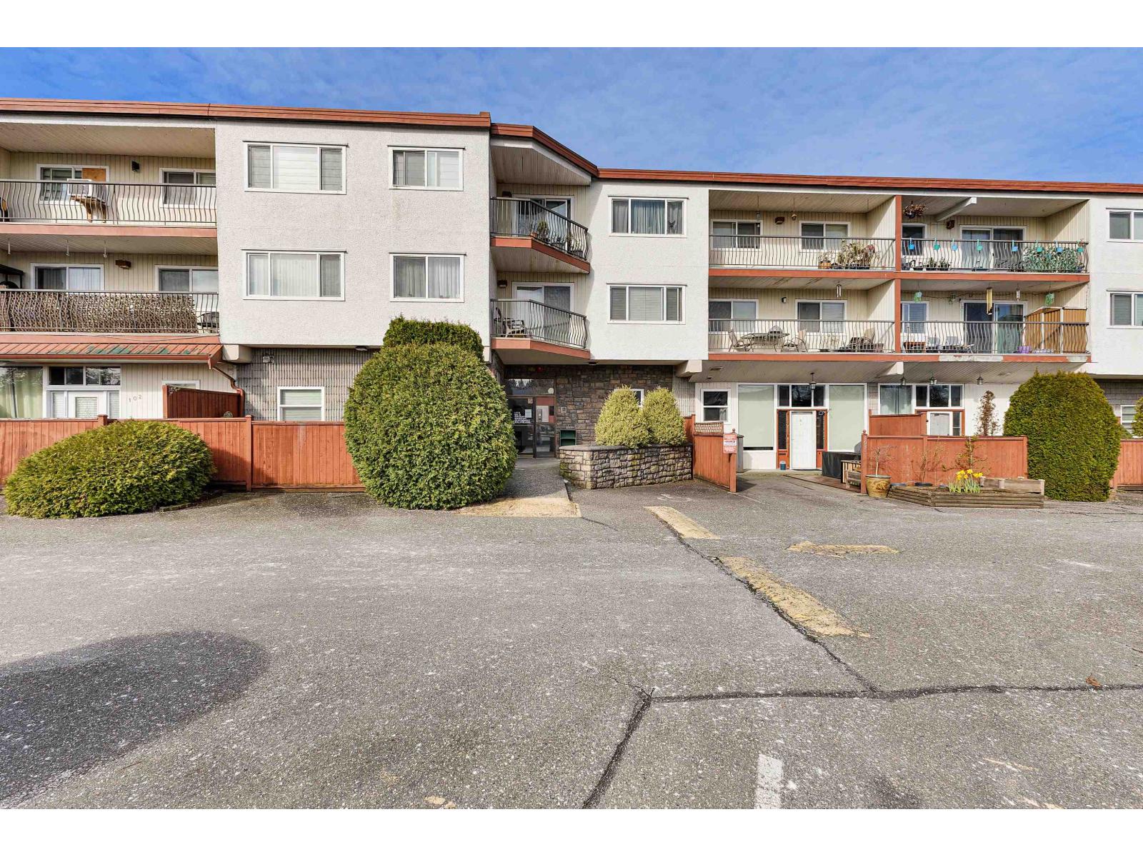 3043 270 Unit 205