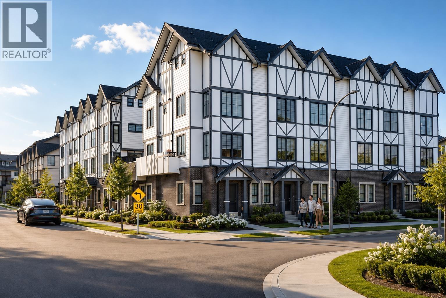 8977 SPIRES Unit 16