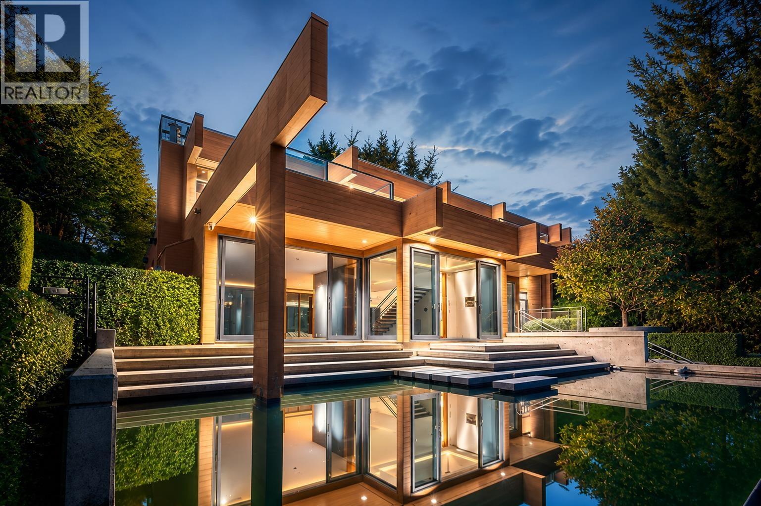 687 BEACHVIEW