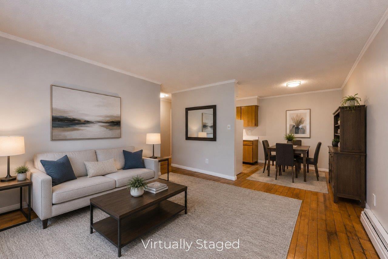 1442 BLACKWOOD Unit 219 photo 3