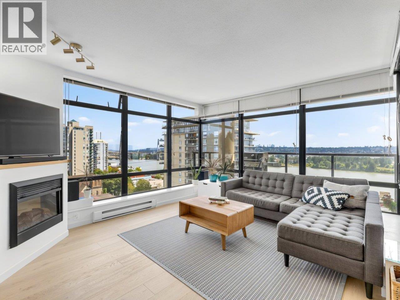 610 VICTORIA Unit 1205