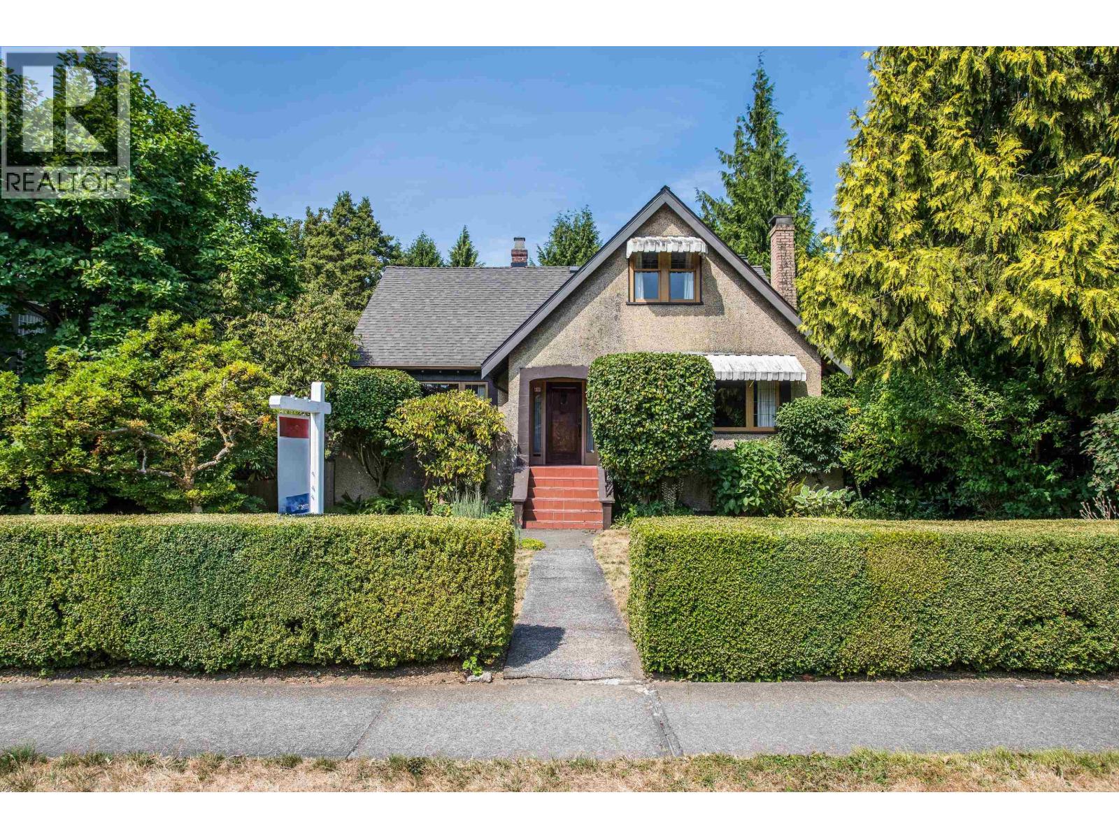 6857 LABURNUM