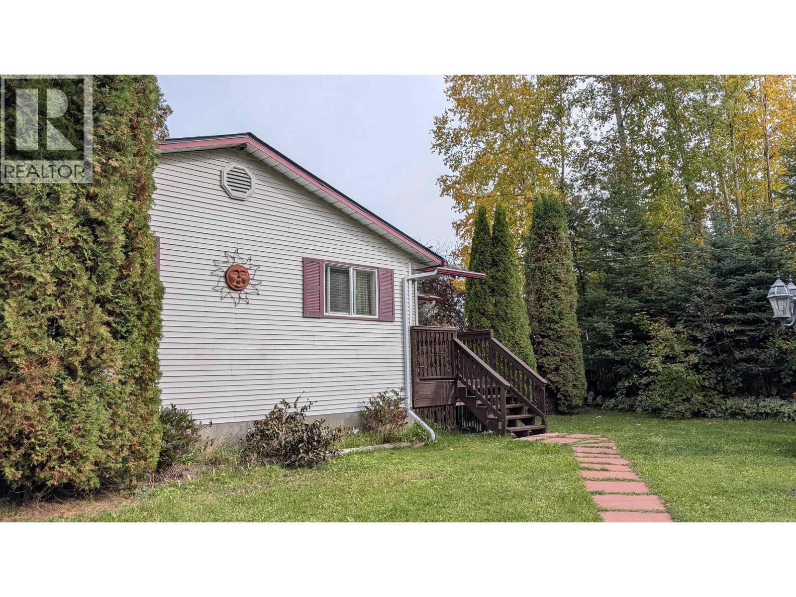 11330 LAKESIDE