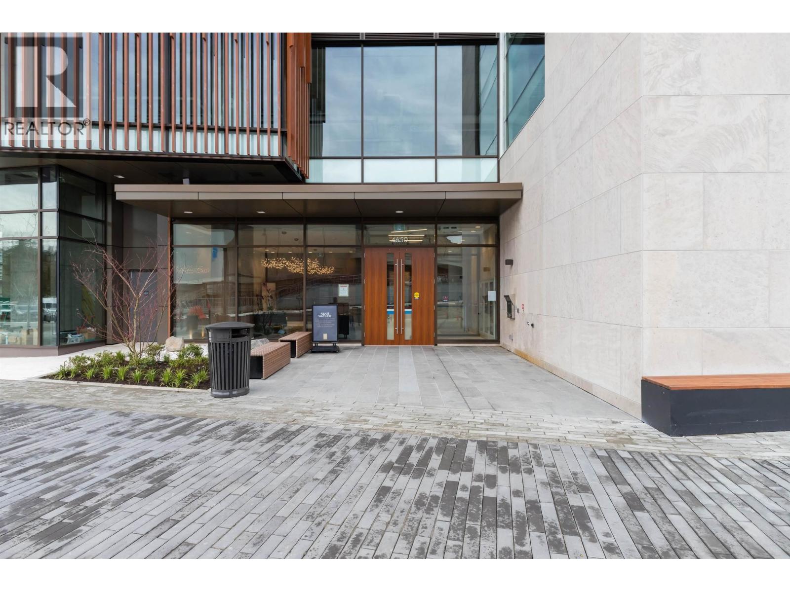4650 BRENTWOOD Unit 1505