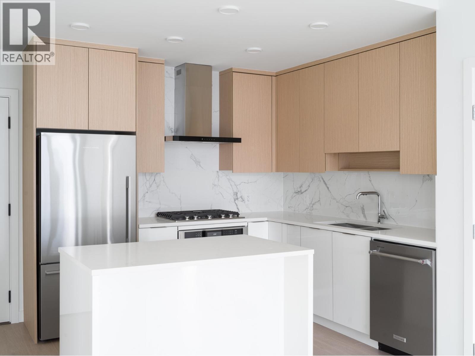 699 WHITING Unit 2607