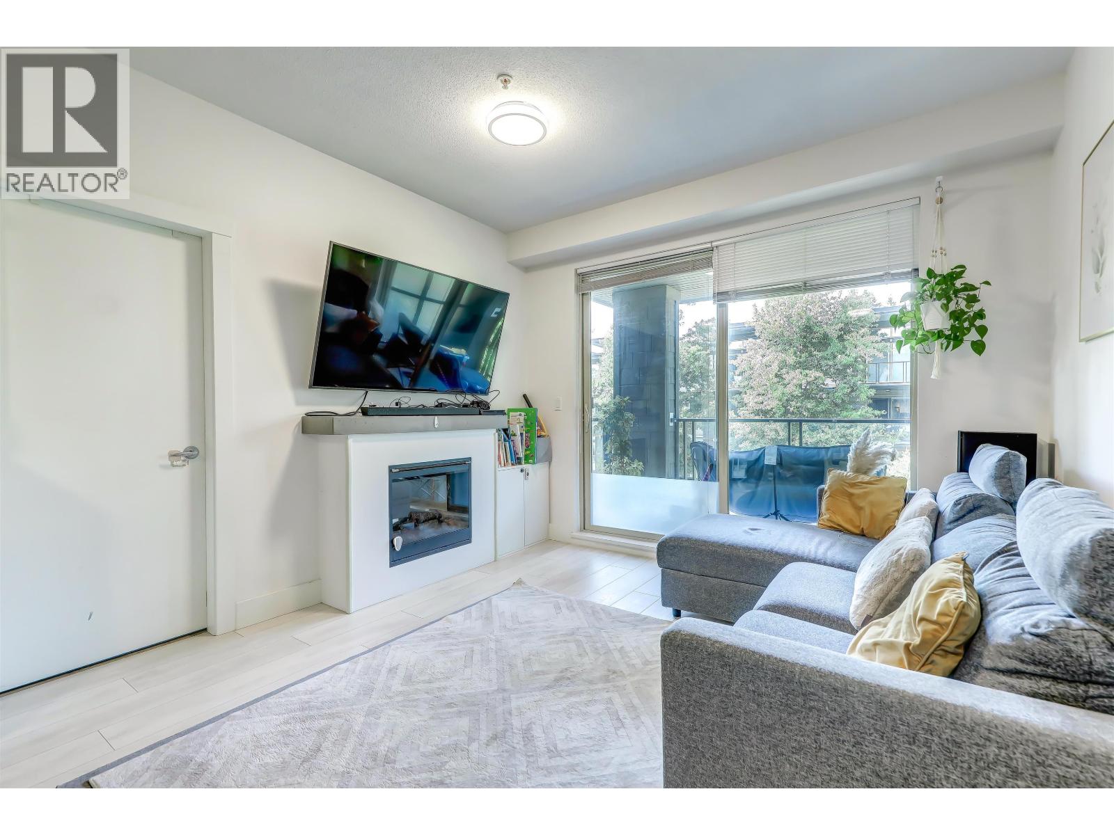 7478 BYRNEPARK Unit 304