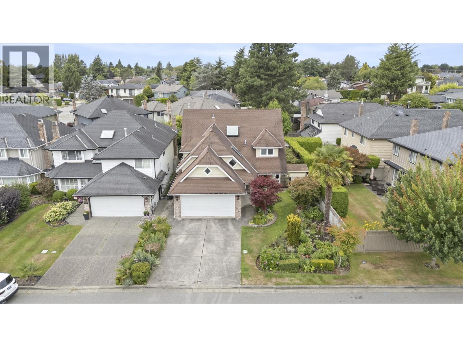 10131 HOLLYWELL