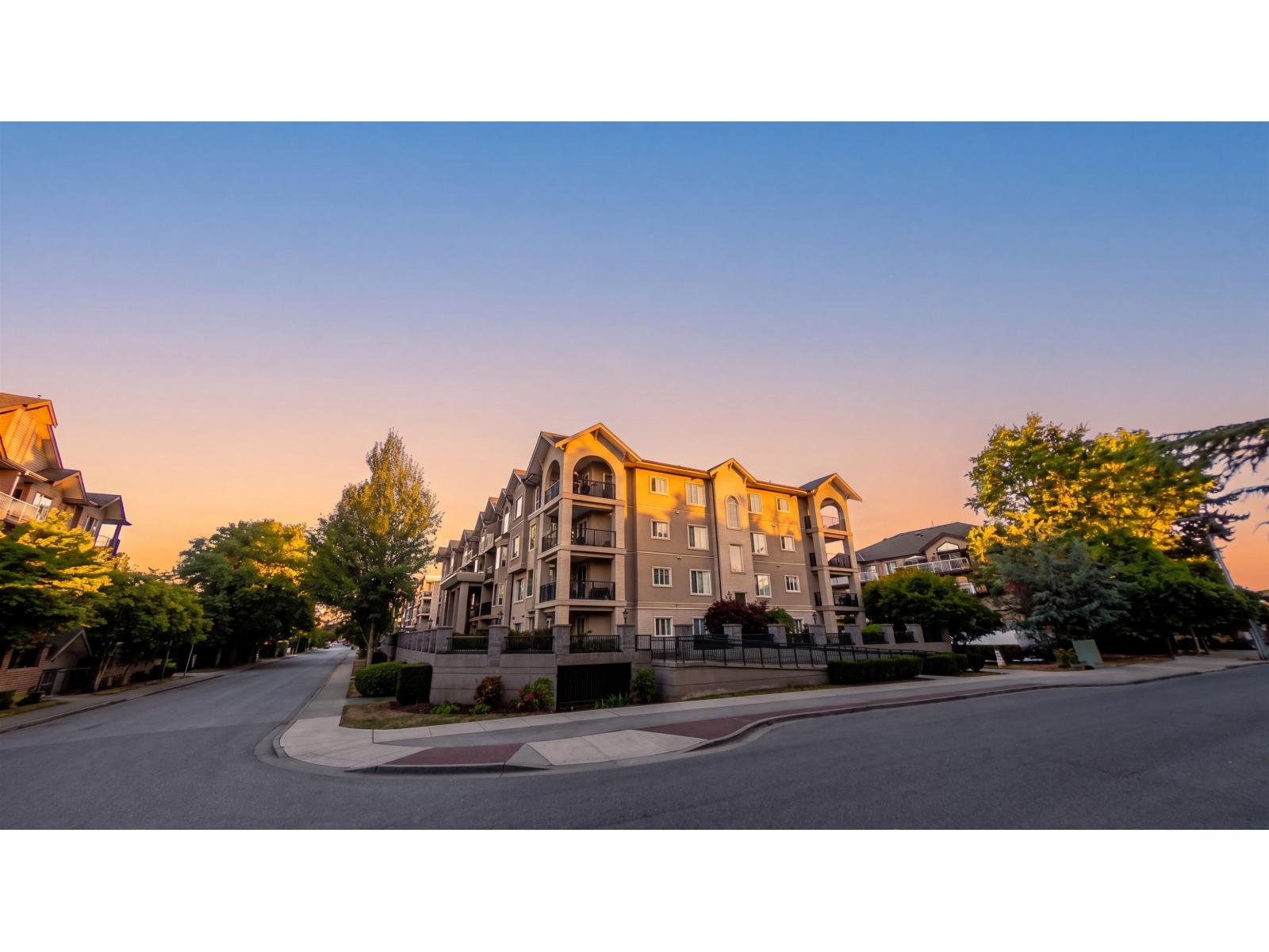 20281 53A Unit 401 photo 4