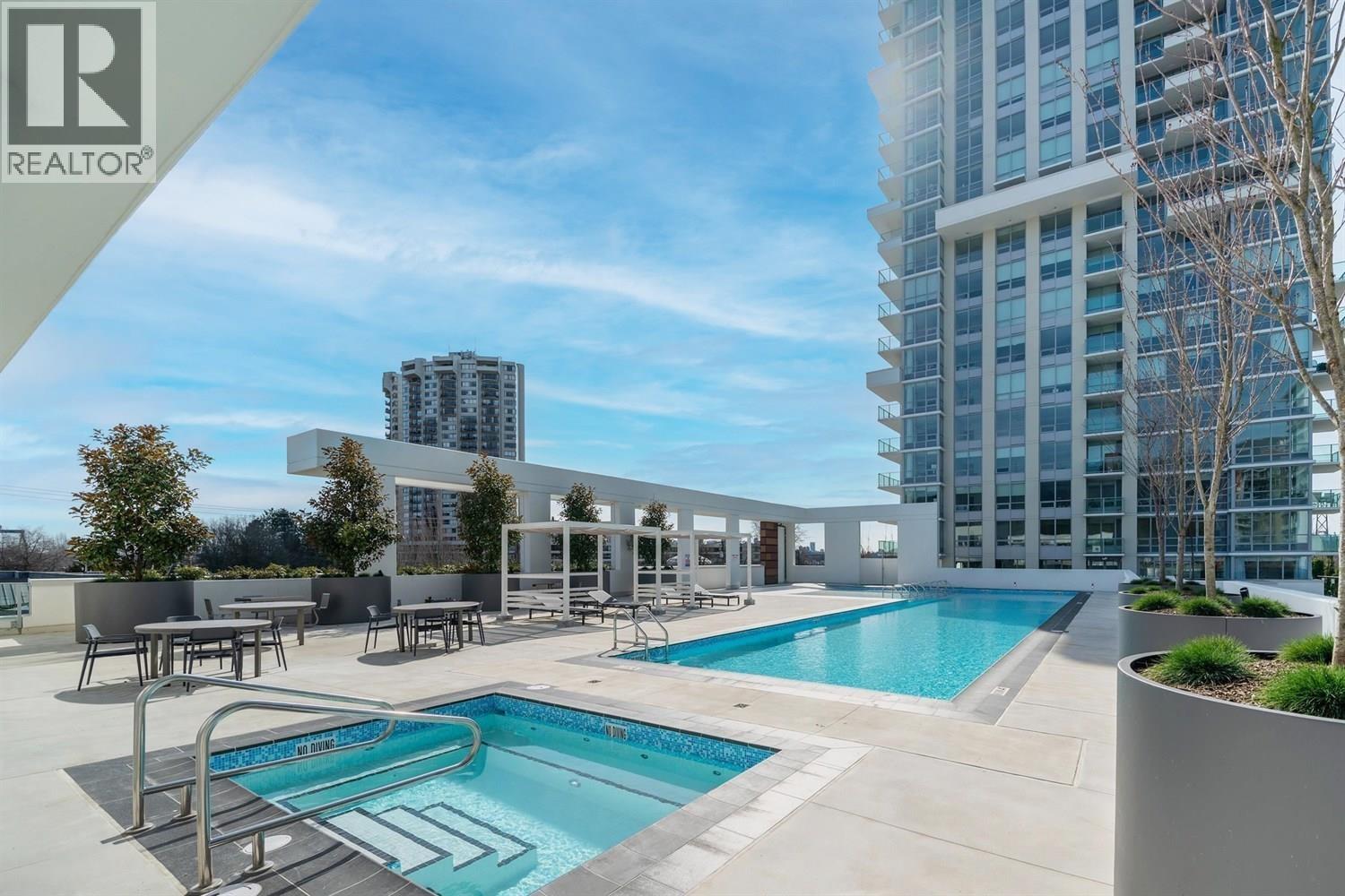 1675 LIONS GATE Unit 704