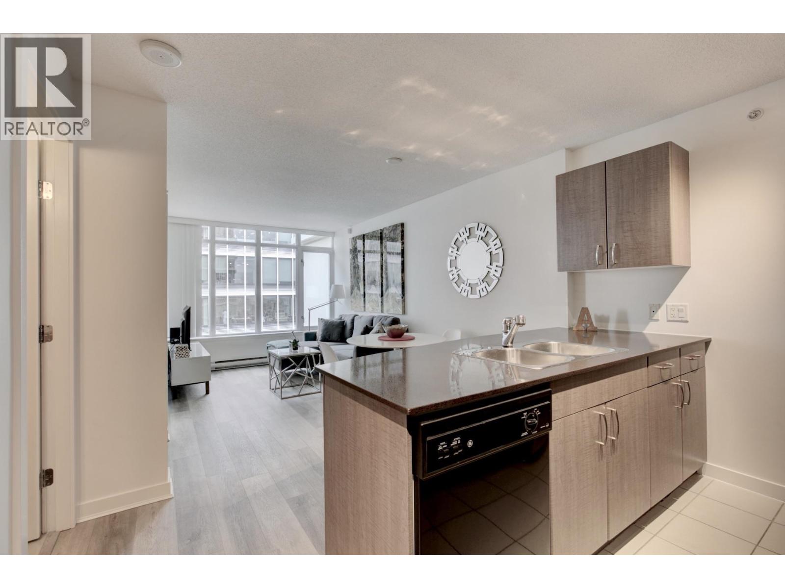 610 GRANVILLE Unit 2906