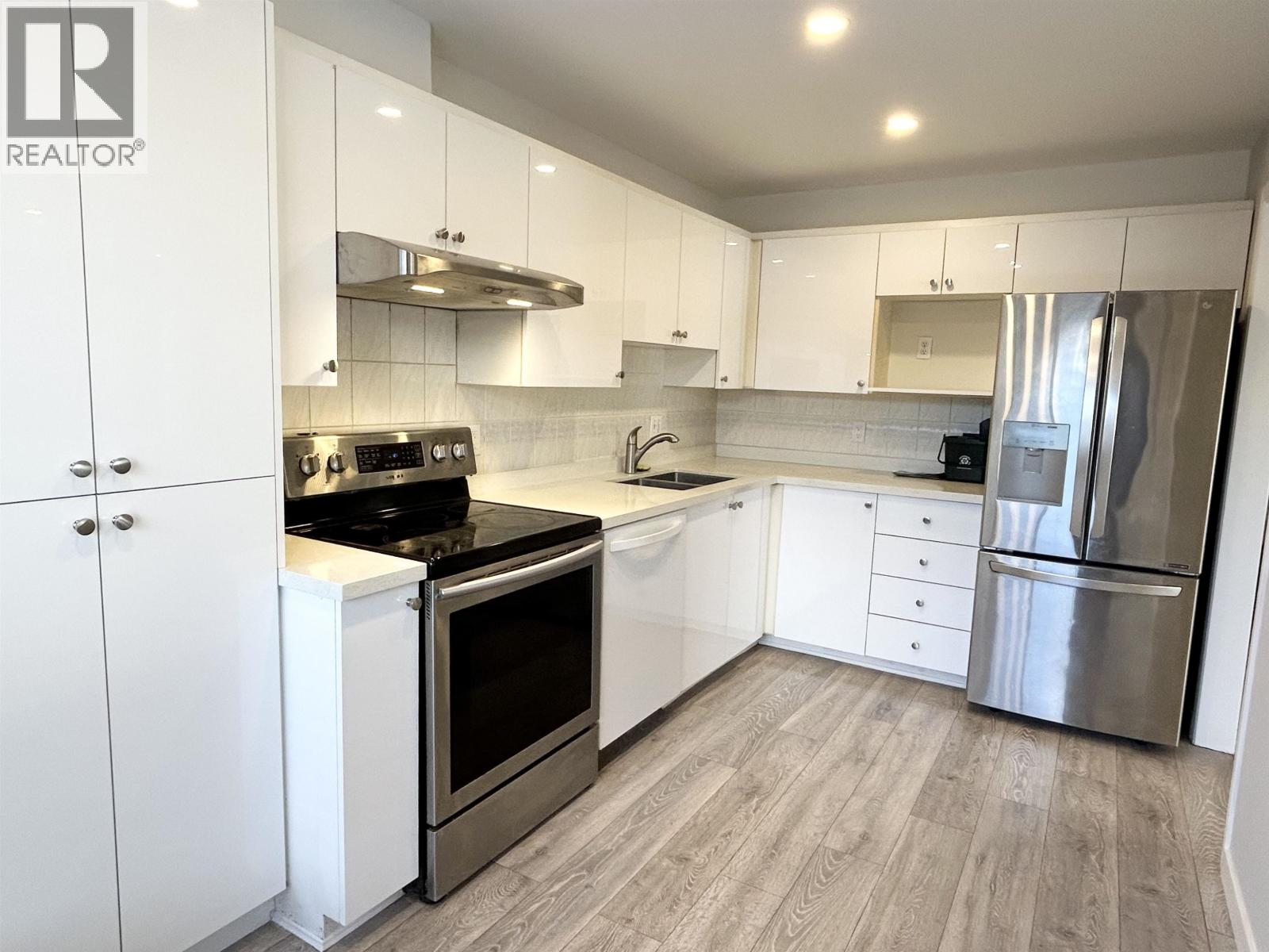 5875 IMPERIAL Unit 105