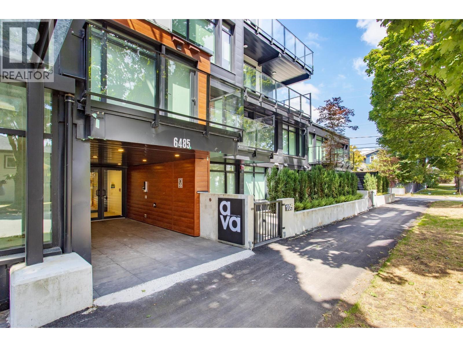6485 MANITOBA Unit 103