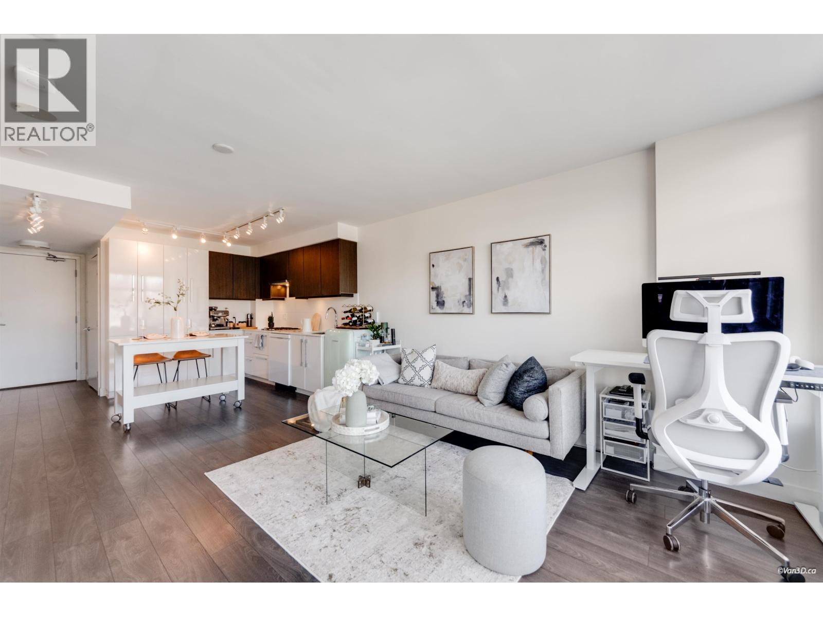 188 AGNES Unit 607