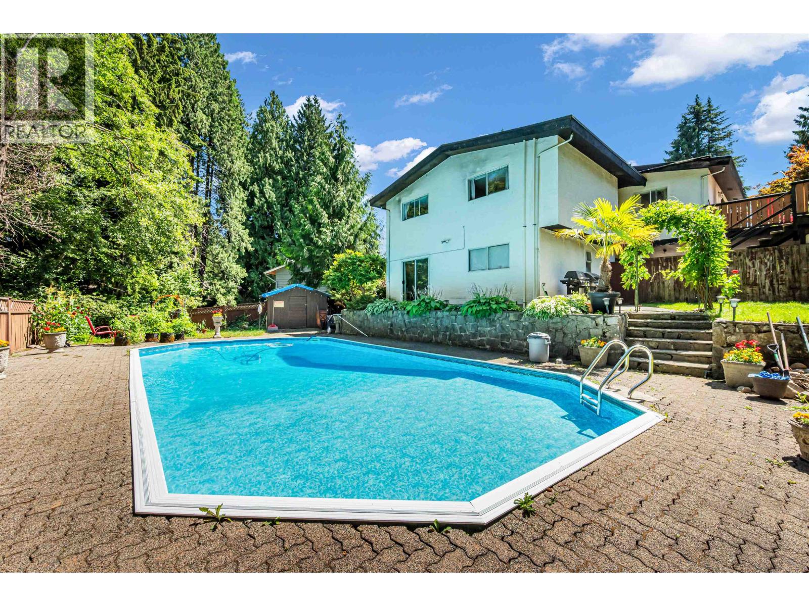 3255 MILTON