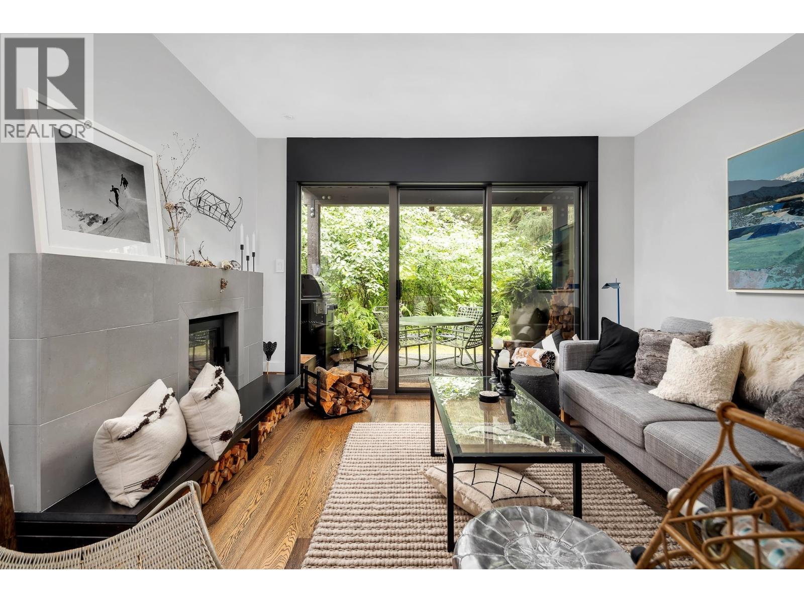 6850 CRABAPPLE Unit 103