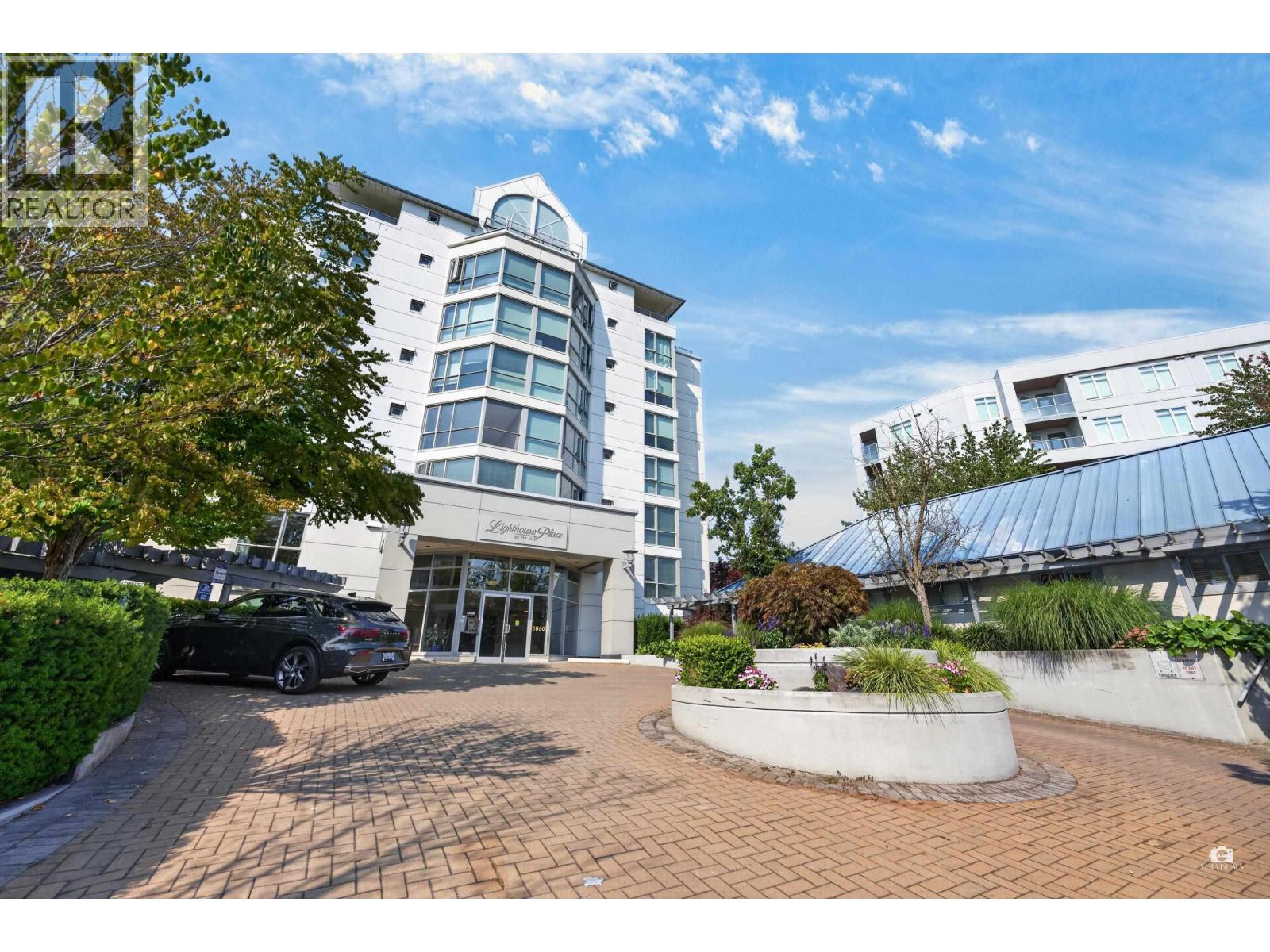 5860 DOVER Unit 109