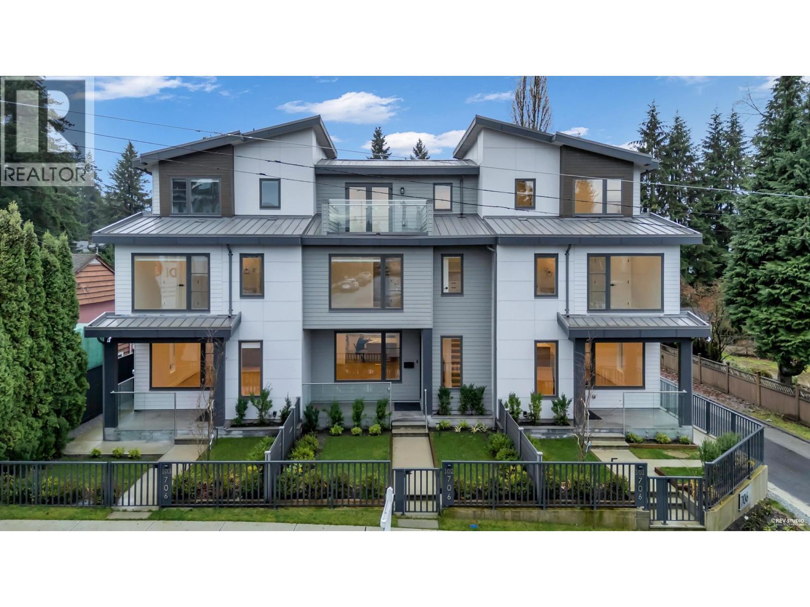 706 SMITH Unit 102