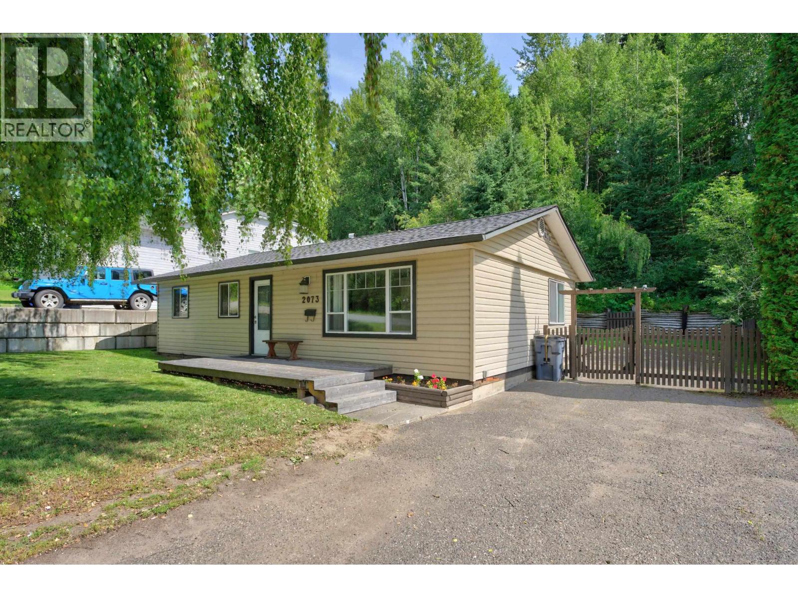 2073 WOODHAVEN