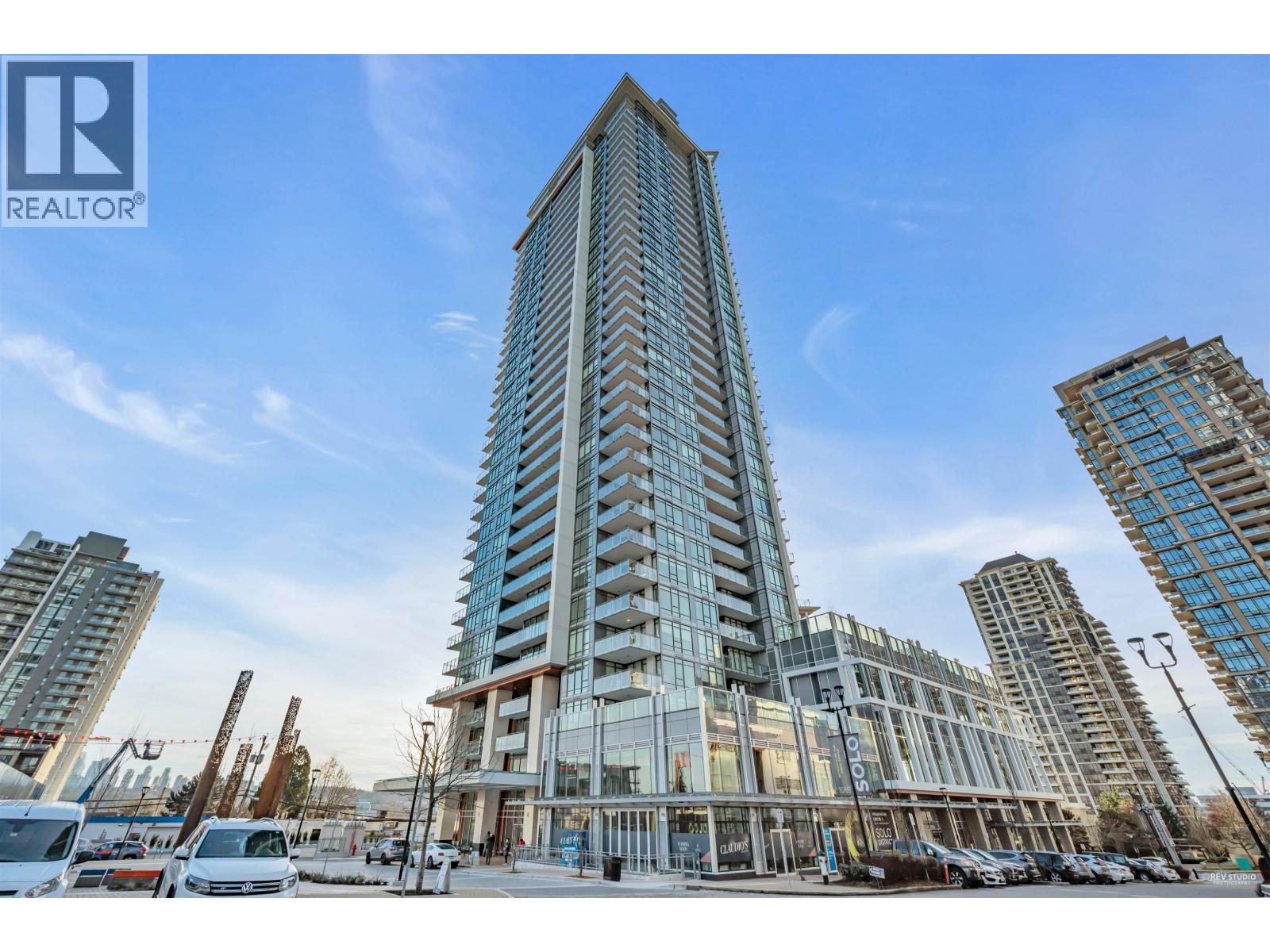 2085 SKYLINE Unit 1203