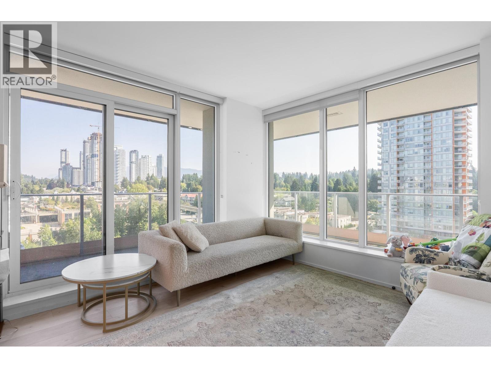 3809 EVERGREEN Unit 1101 photo 2