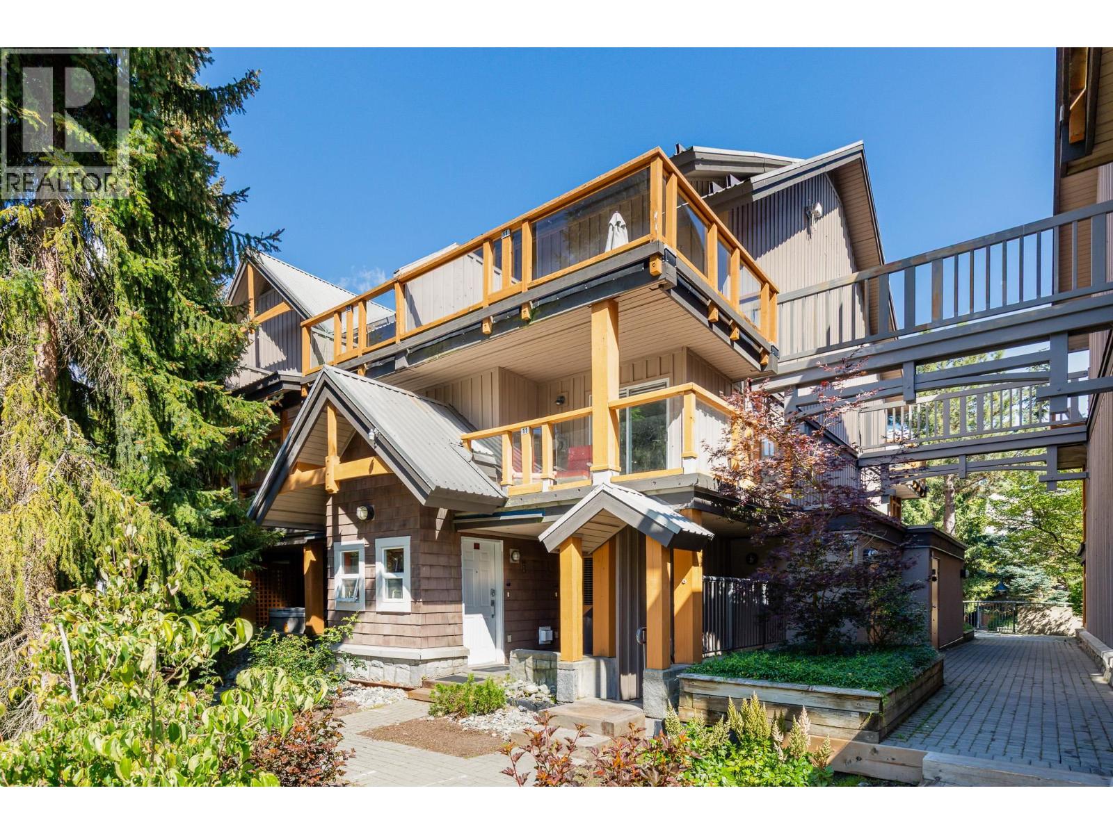 4388 NORTHLANDS Unit 11