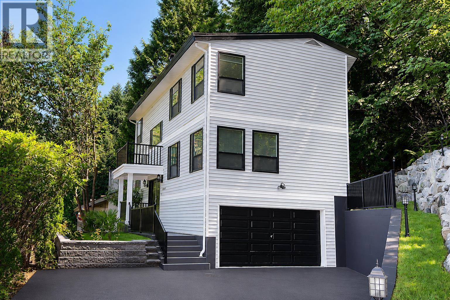 5530 GREENLEAF