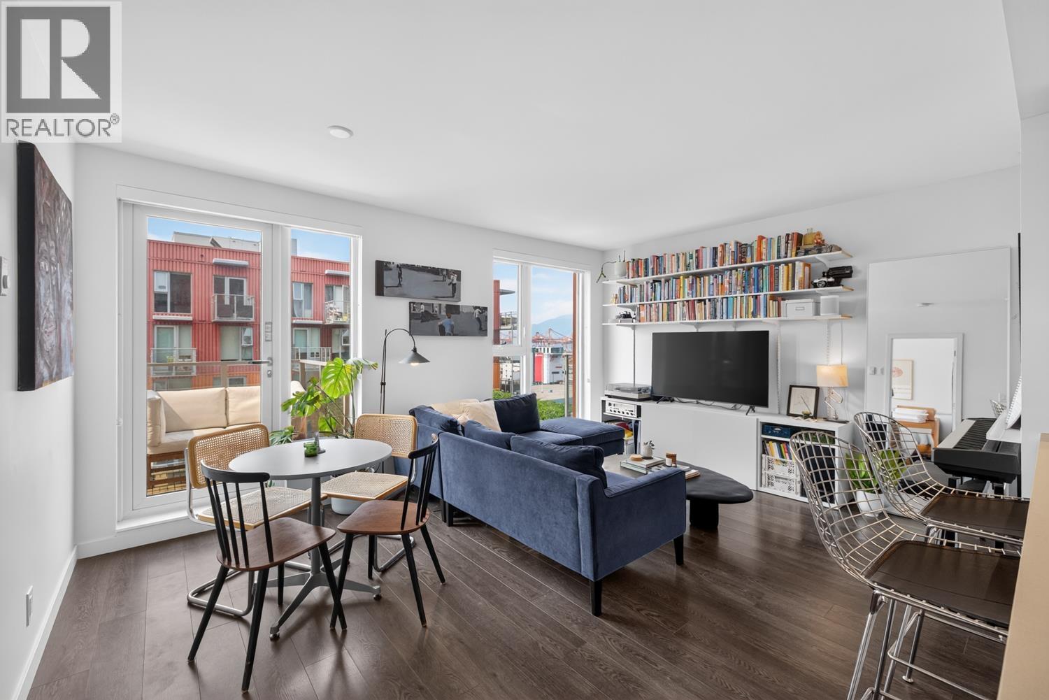 983 HASTINGS Unit 1009
