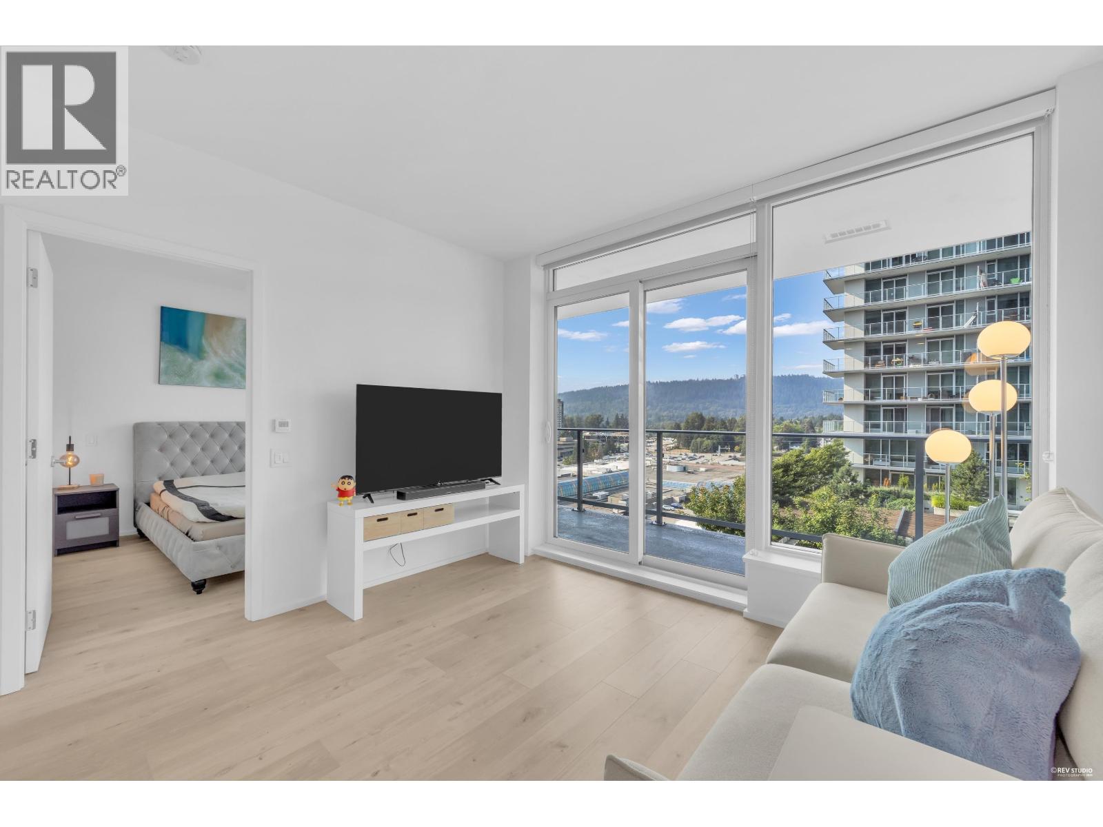 3833 EVERGREEN Unit 911