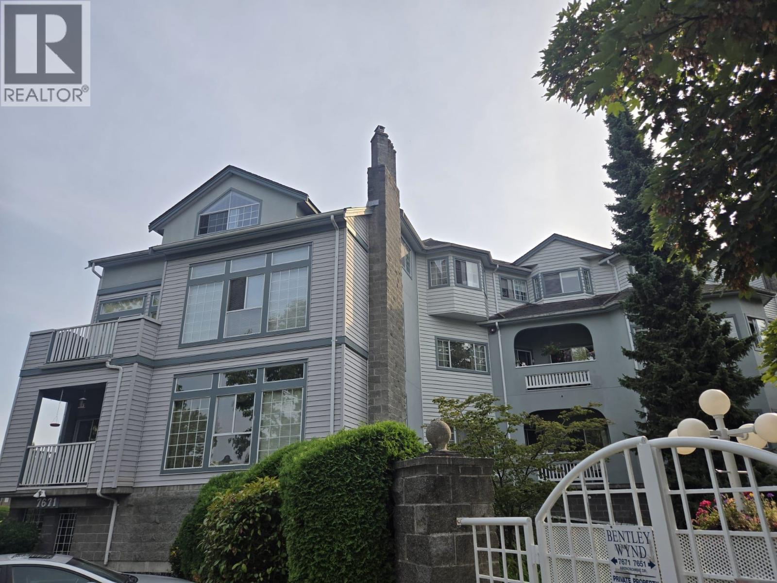 7651 ABERCROMBIE Unit 302