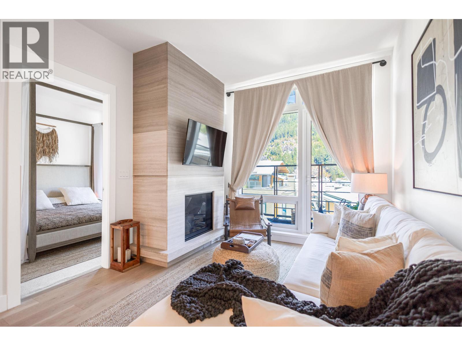 6687 NELSON Unit 408