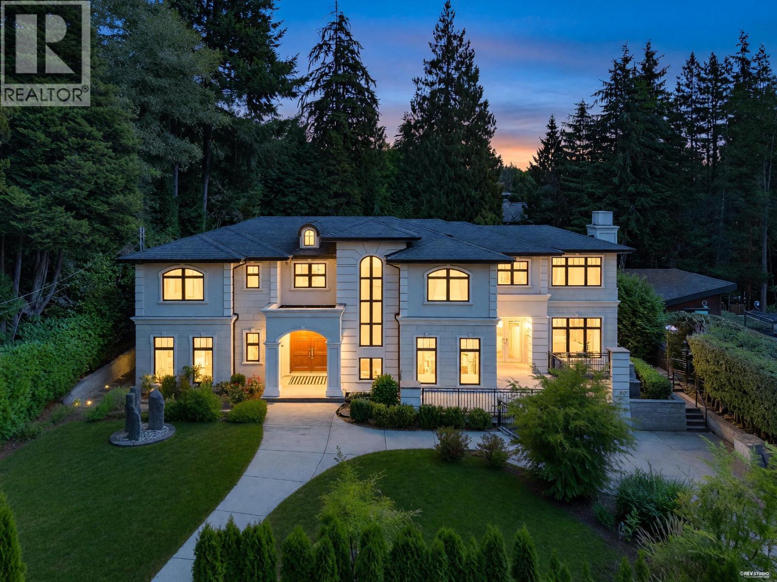 920 3RD