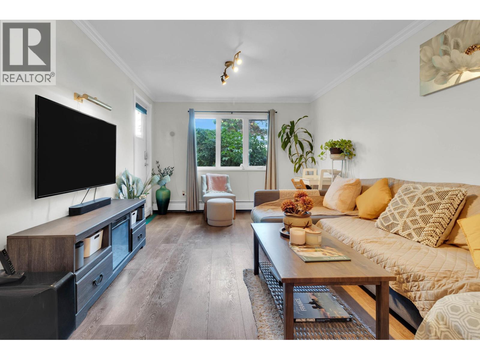 1122 KING ALBERT AVENUE Unit 106