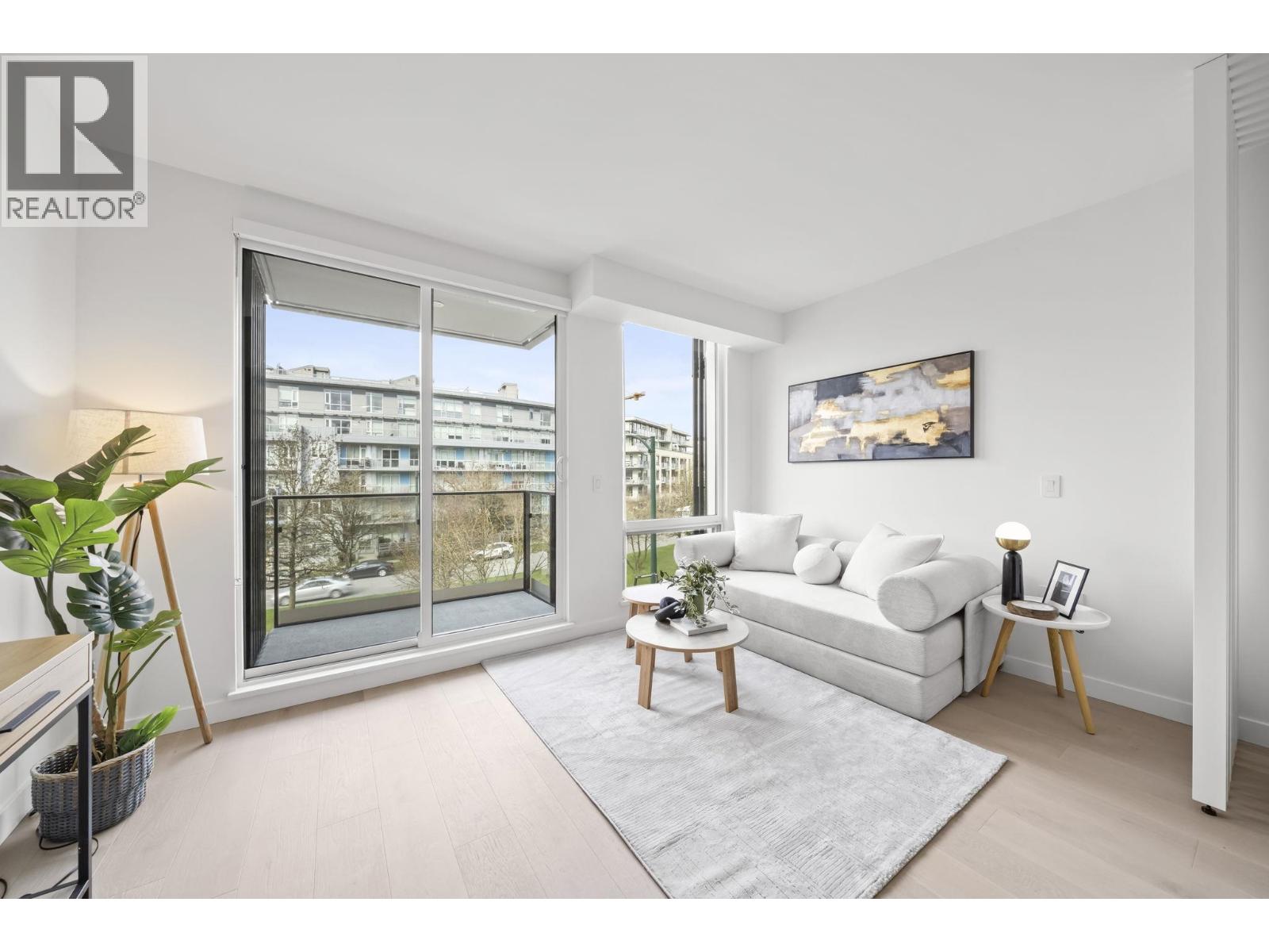 5212 CAMBIE Unit 307