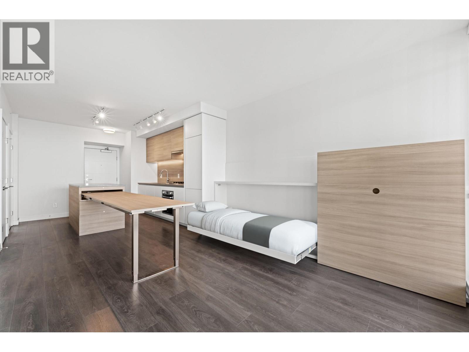652 WHITING Unit 2408