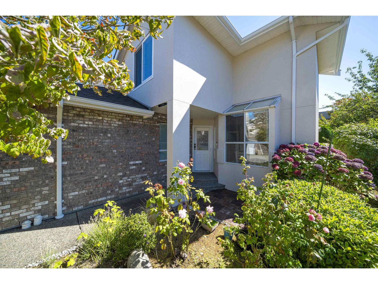 15550 26 Unit 155 photo 3
