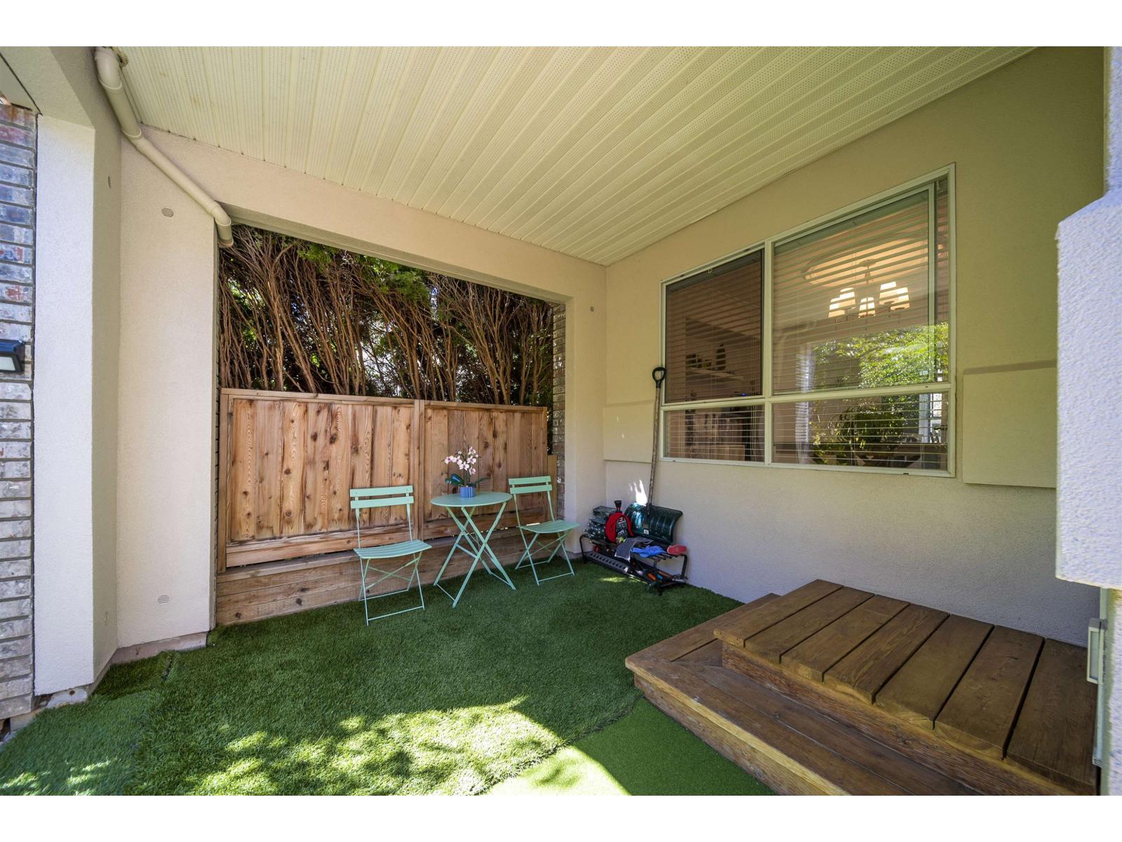 15550 26 Unit 155 photo 4