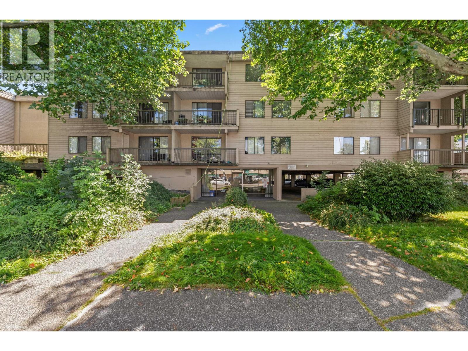 8400 LANSDOWNE Unit 211