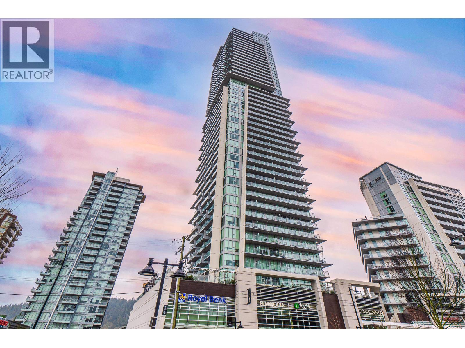 567 CLARKE Unit 3901