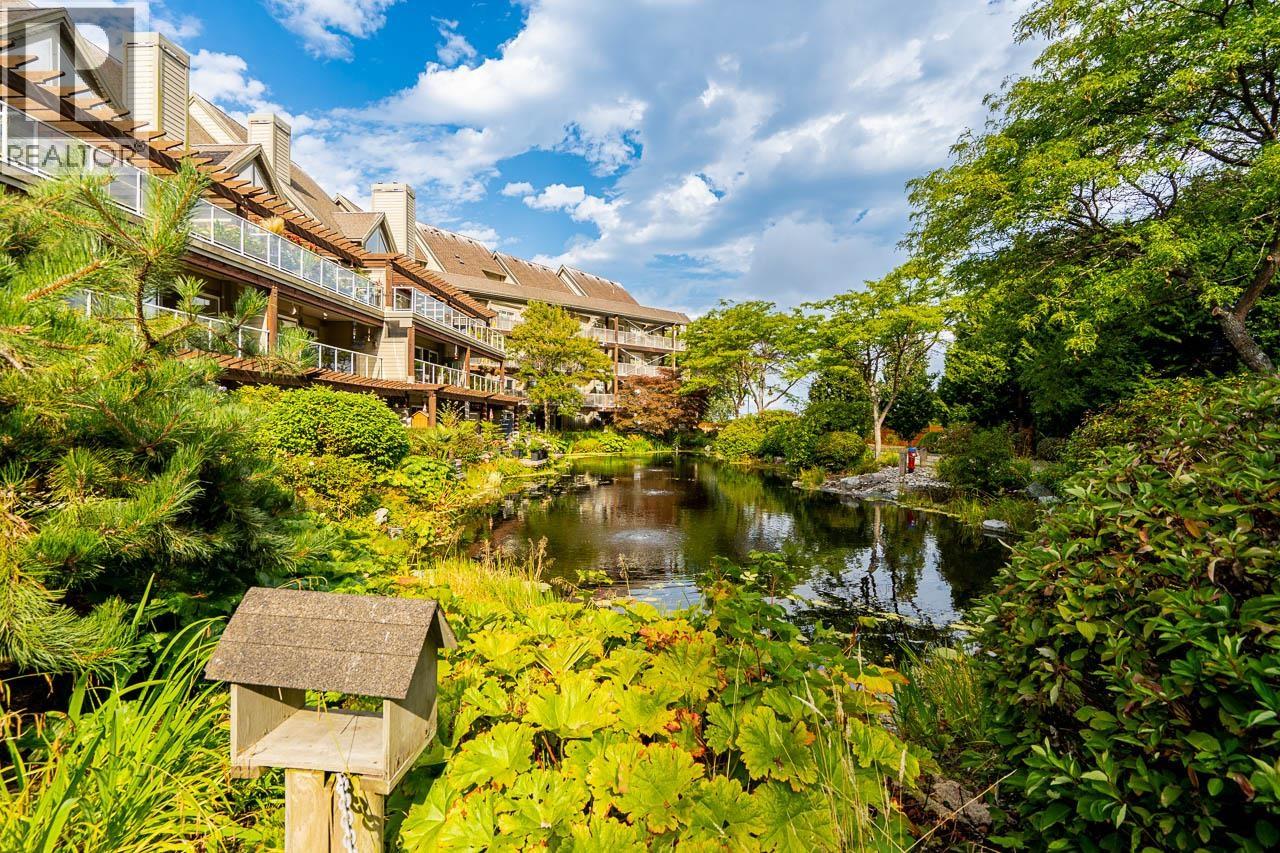 1120 TSATSU SHORES Unit 218