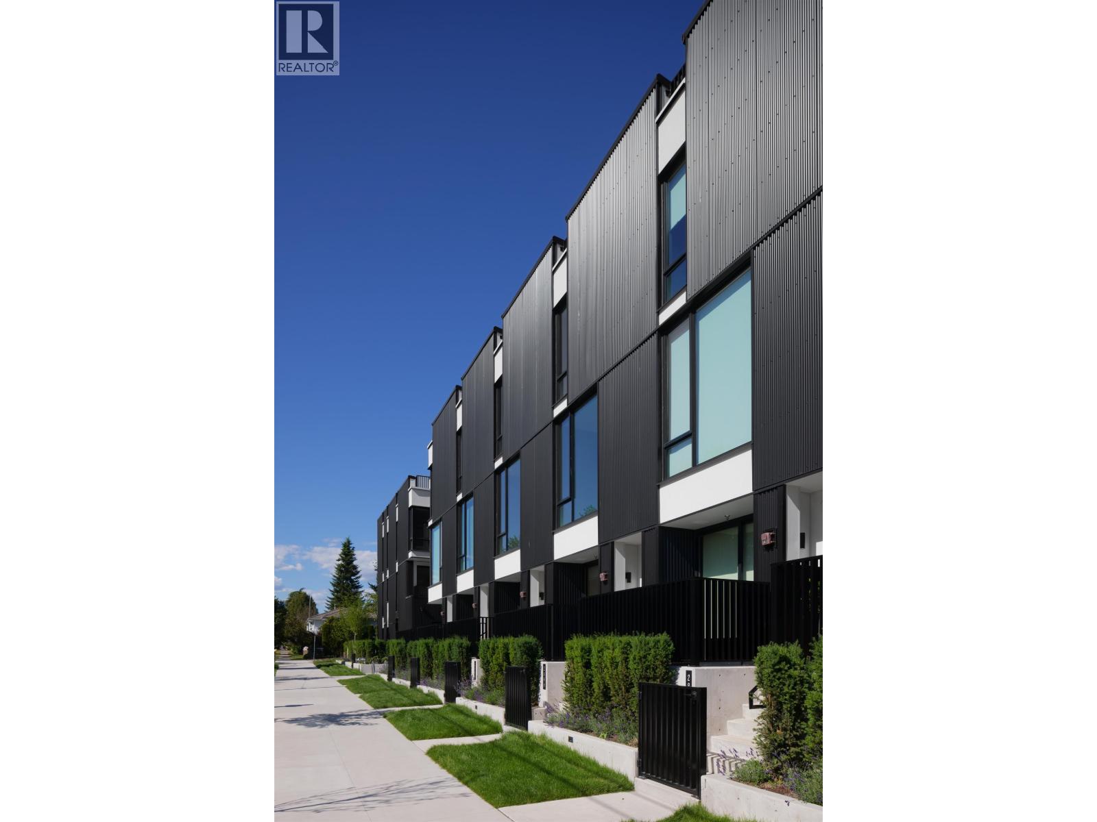 2451 GRANDVIEW Unit 151