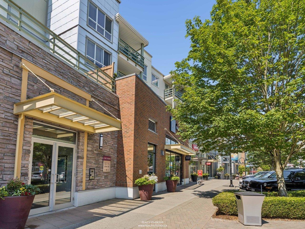 15735 CROYDON Unit 215