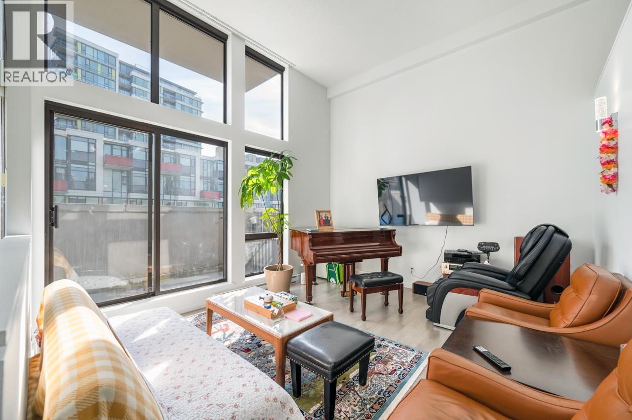 7911 ACKROYD Unit 6