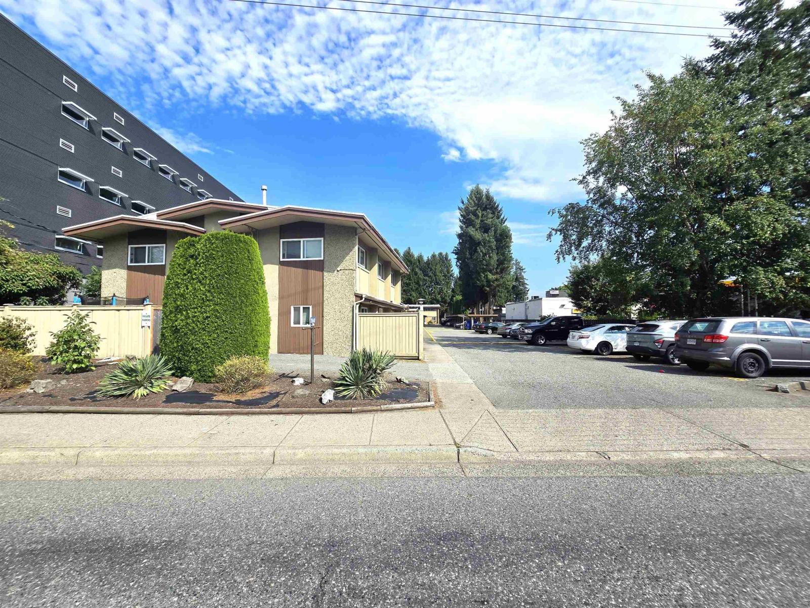 2048 MCCALLUM Unit 11