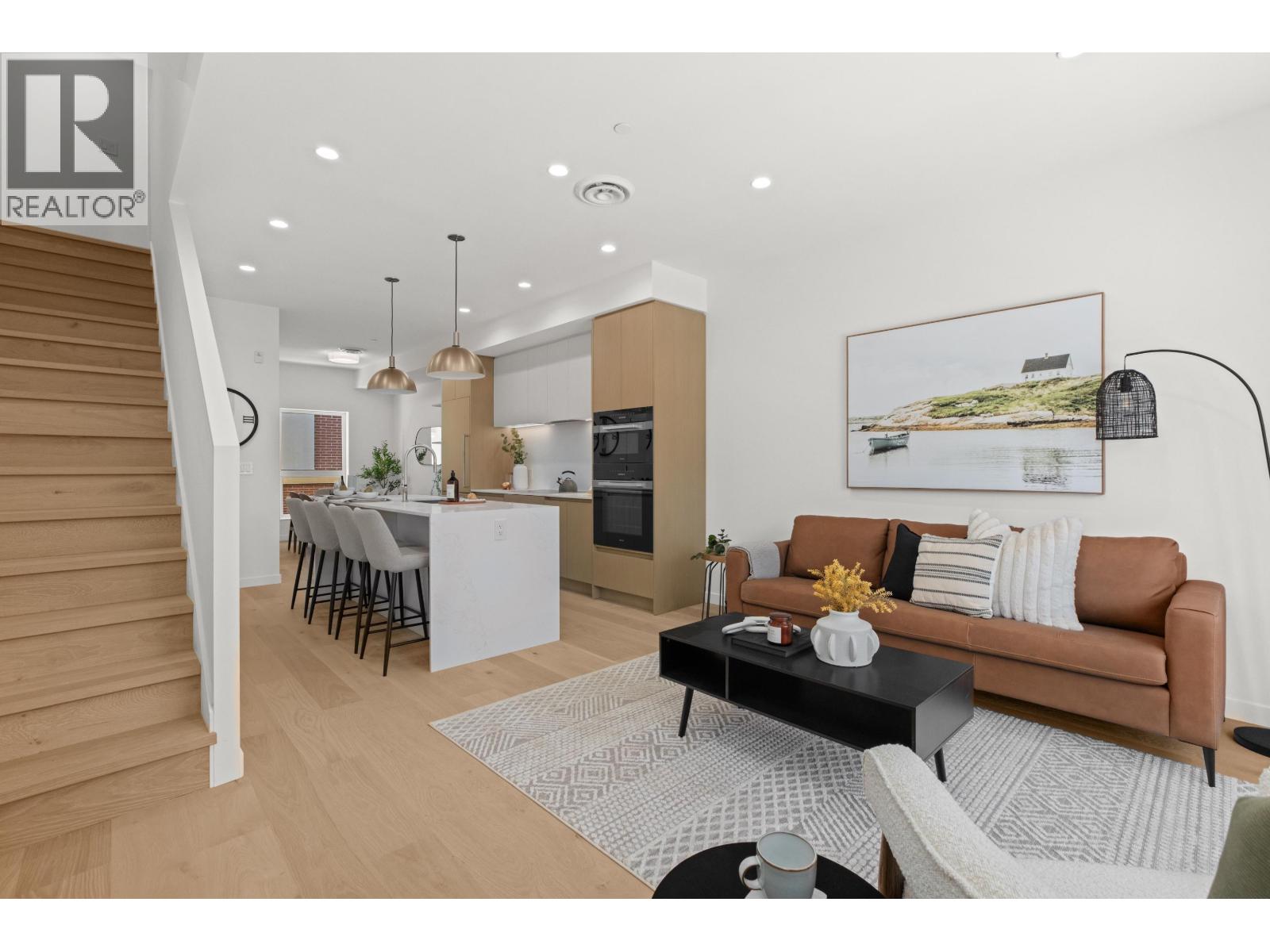 4811 LAUREL