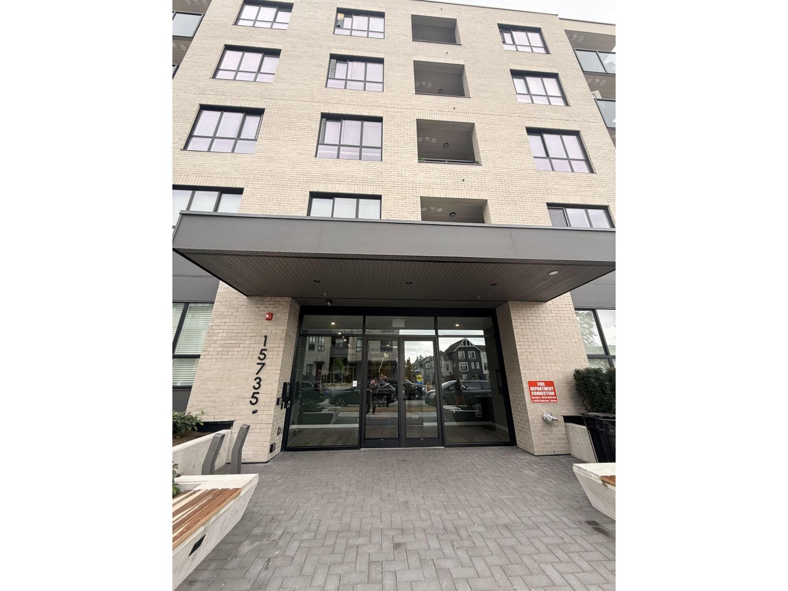 15733 85 Unit 607